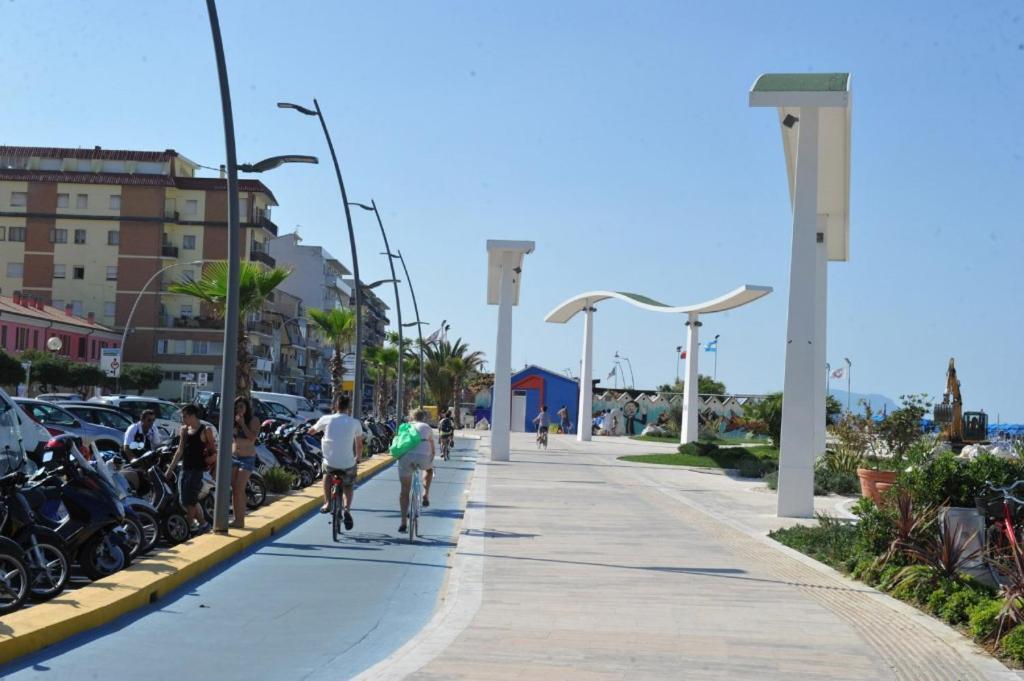 belo horizonte Panzió Civitanova Marche Kültér fotó